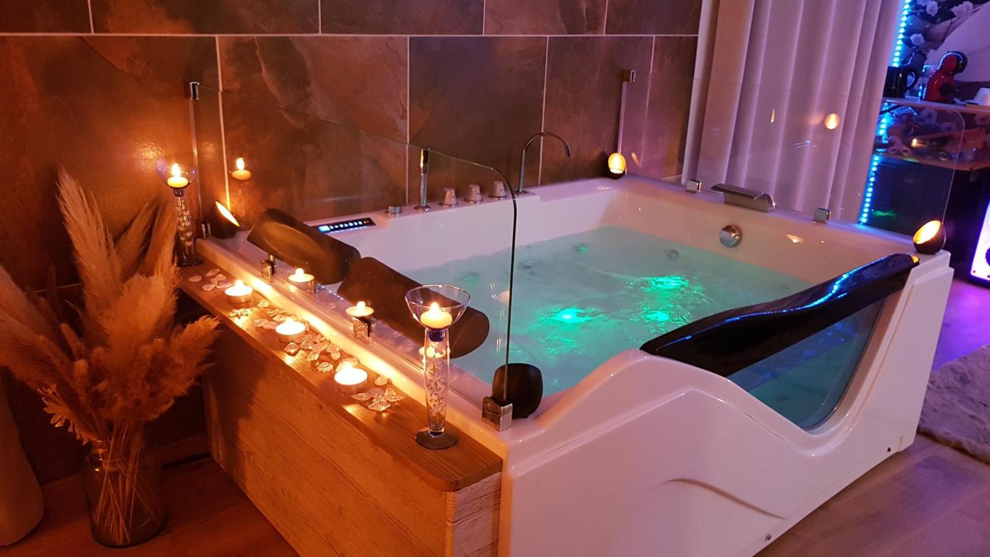 Love Room Jaccuzi Puisserguier Kültér fotó