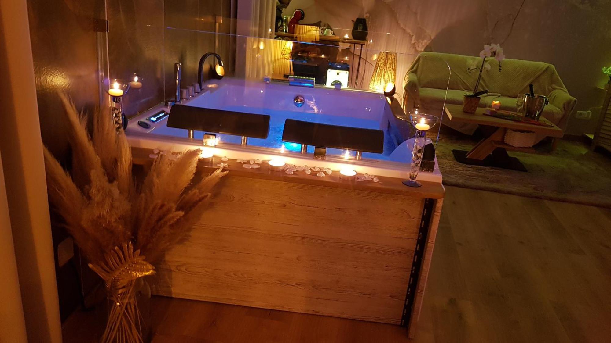 Love Room Jaccuzi Puisserguier Kültér fotó