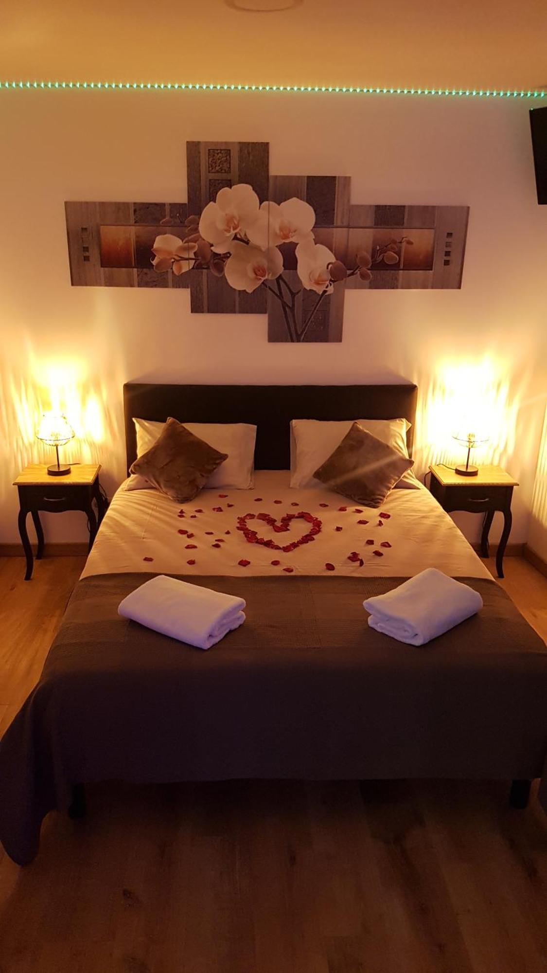 Love Room Jaccuzi Puisserguier Kültér fotó